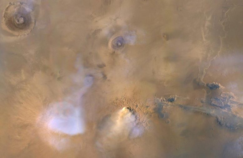 Tour de poussière de Mars
