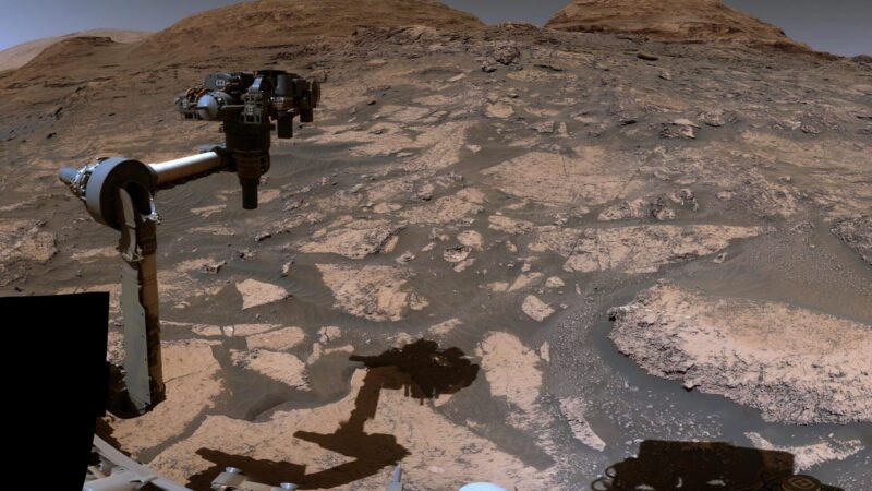 Le rover Curiosity Mars de la NASA explore un paysage en mutation - Visite vidéo de la montagne martienne
