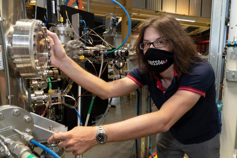 Des physiciens découvrent les secrets du supraconducteur le plus fin du monde - Répondez aux questions de 30 ans