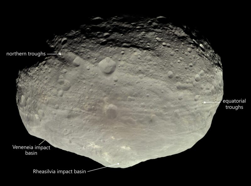 Qu'est-ce qui a créé les mystérieux creux géants sur l'astéroïde Vesta ?  Nouvelle théorie proposée