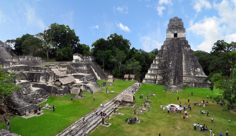 Ruines mayas à Tikal