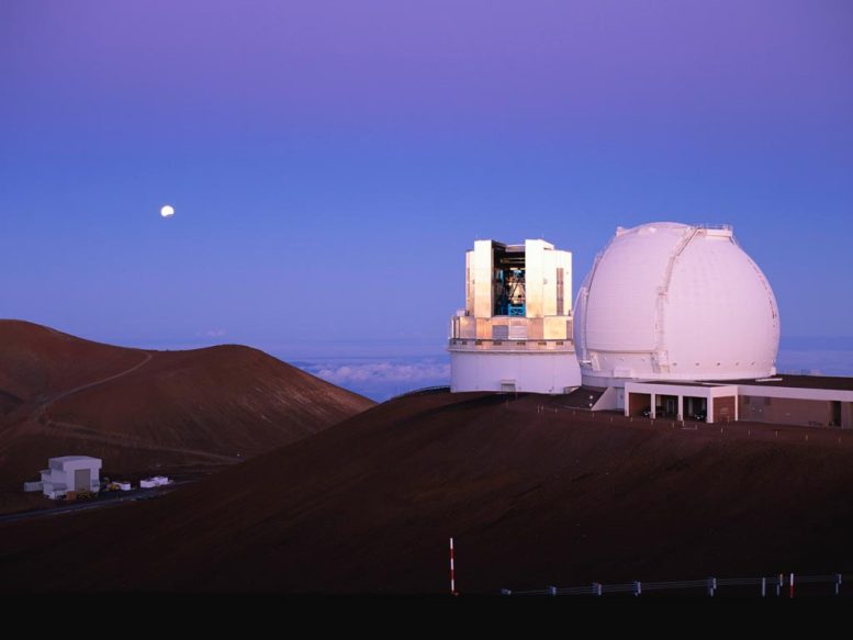 Télescope Subaru et observatoire Keck à Maunakea