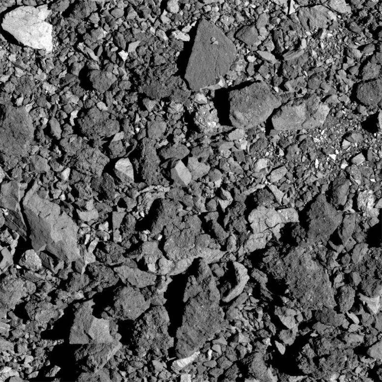 Surface de l'astéroïde Bennu près de l'équateur