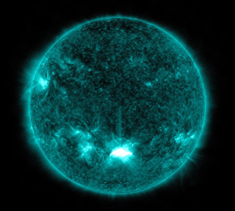 Sun libère une puissante rafale de rayonnement – ​​une éruption solaire de classe X1