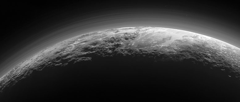 Les montagnes majestueuses de Pluton