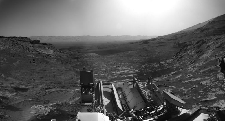 Matin de caméra de navigation noir et blanc Curiosity Rover de la NASA