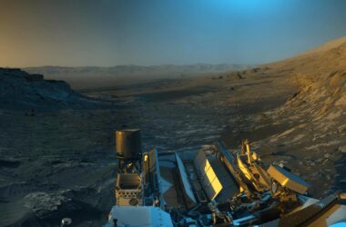 NASA’s Curiosity Rover Picture Postcard From Mars
