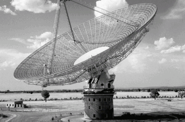 60 ans après avoir regardé le ciel pour la première fois, le radiotélescope de Parkes fait toujours des percées