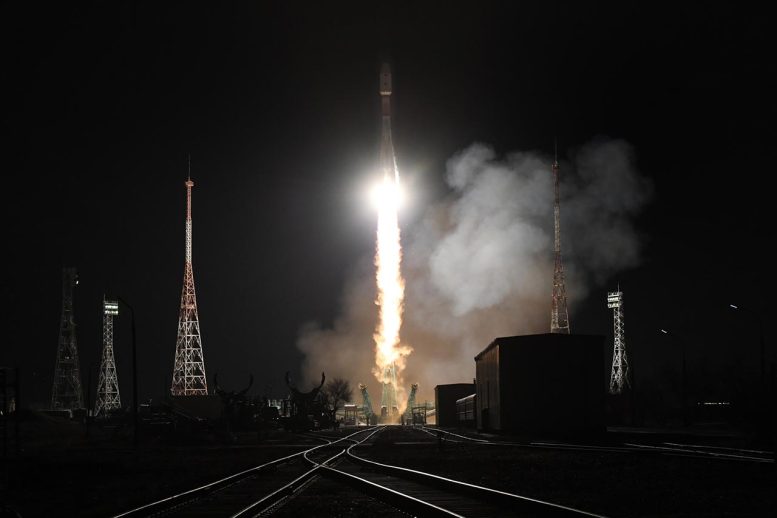 Décollage du vaisseau spatial russe Progress