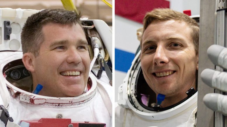 Les astronautes de la NASA Stephen Bowen et Woody Hoburg.