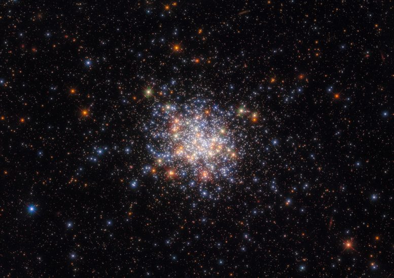 Amas d'étoiles ouvert NGC 1755