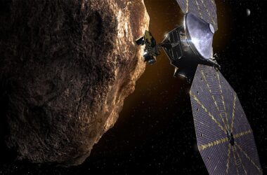 Lucy Spacecraft Near Large Asteroid