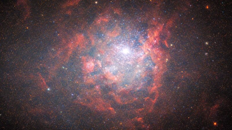 Le télescope spatial Hubble revisite une curiosité galactique