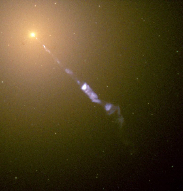 La galaxie à réaction M87 alimentée par un trou noir