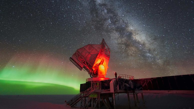 Télescope du pôle Sud la nuit