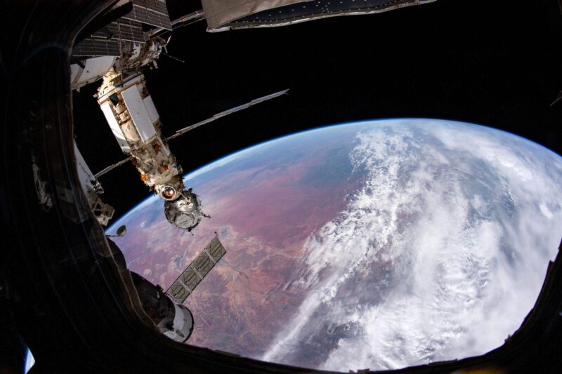 L'équipage de la station spatiale se prépare pour le lancement de deux missions de fret cette semaine