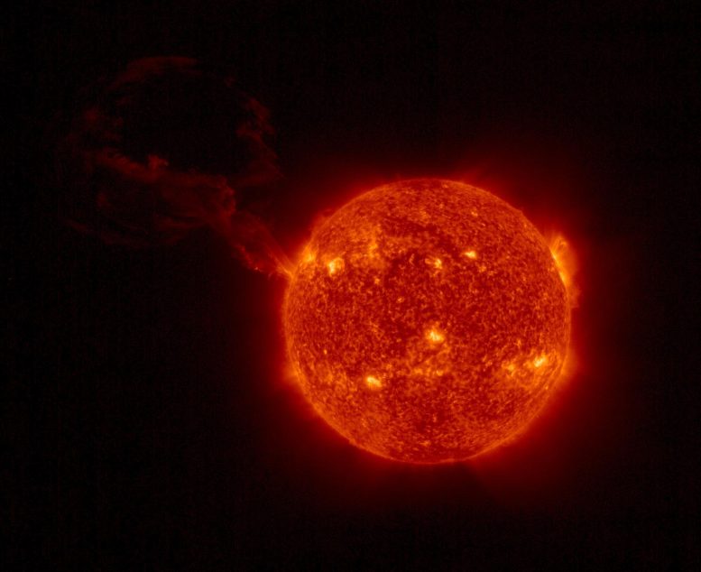 Solar Orbiter capture une éruption solaire géante