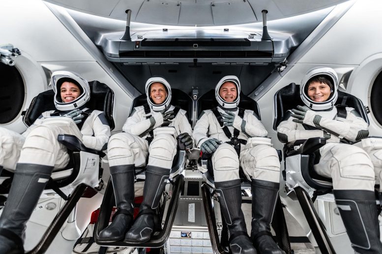 NASA SpaceX Crew-4 Astronautes