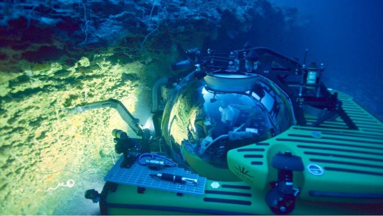 Gouffre submersible Golfe d'Aqaba