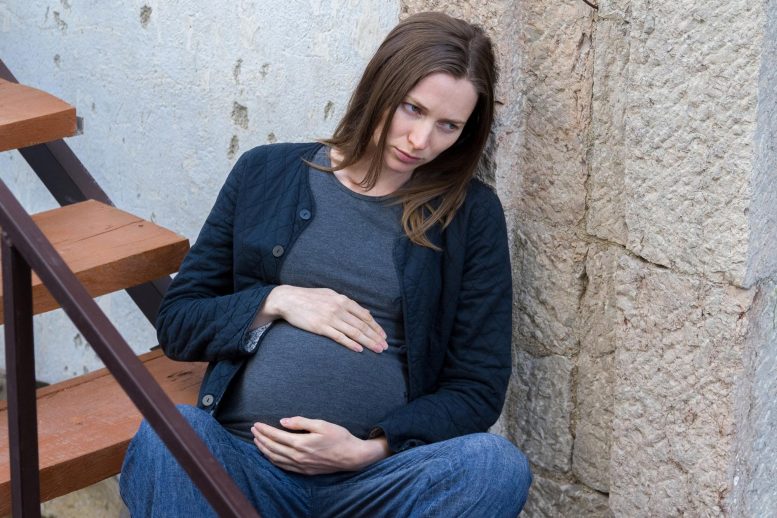 Dépression de la grossesse : douleur triste
