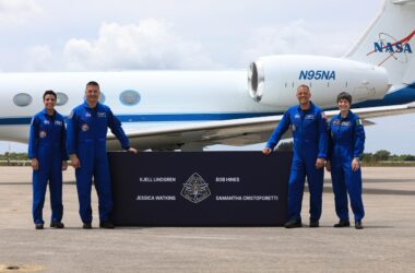 Les astronautes de SpaceX Crew-4 de la NASA arrivent au port spatial de Floride pour les derniers préparatifs avant le lancement