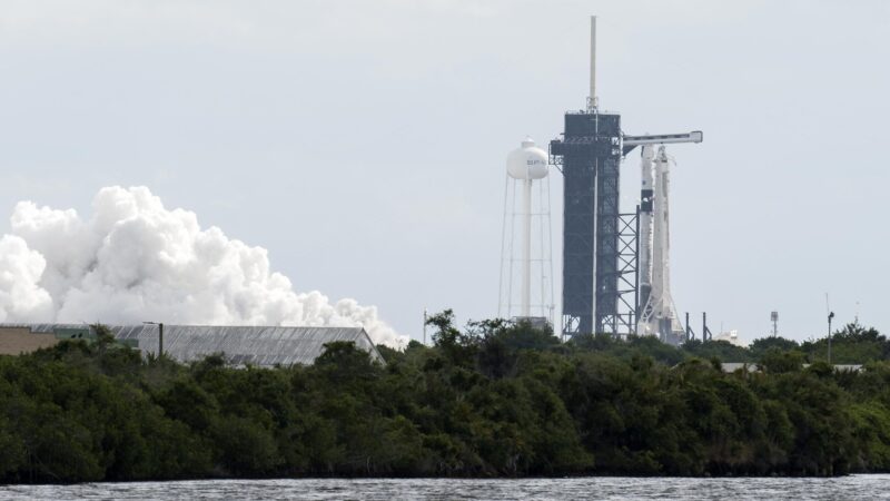 SpaceX achève le test de tir statique critique du Falcon 9 en vue du lancement du Crew-4 de la NASA