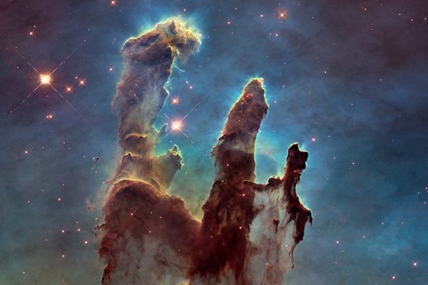 Hubble ; Piliers de la Création ; Nébuleuse