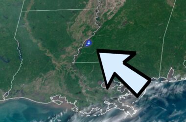 Loud Fireball : Un météore enflammé a traversé le ciel du Mississippi à une vitesse de 55 000 mph.