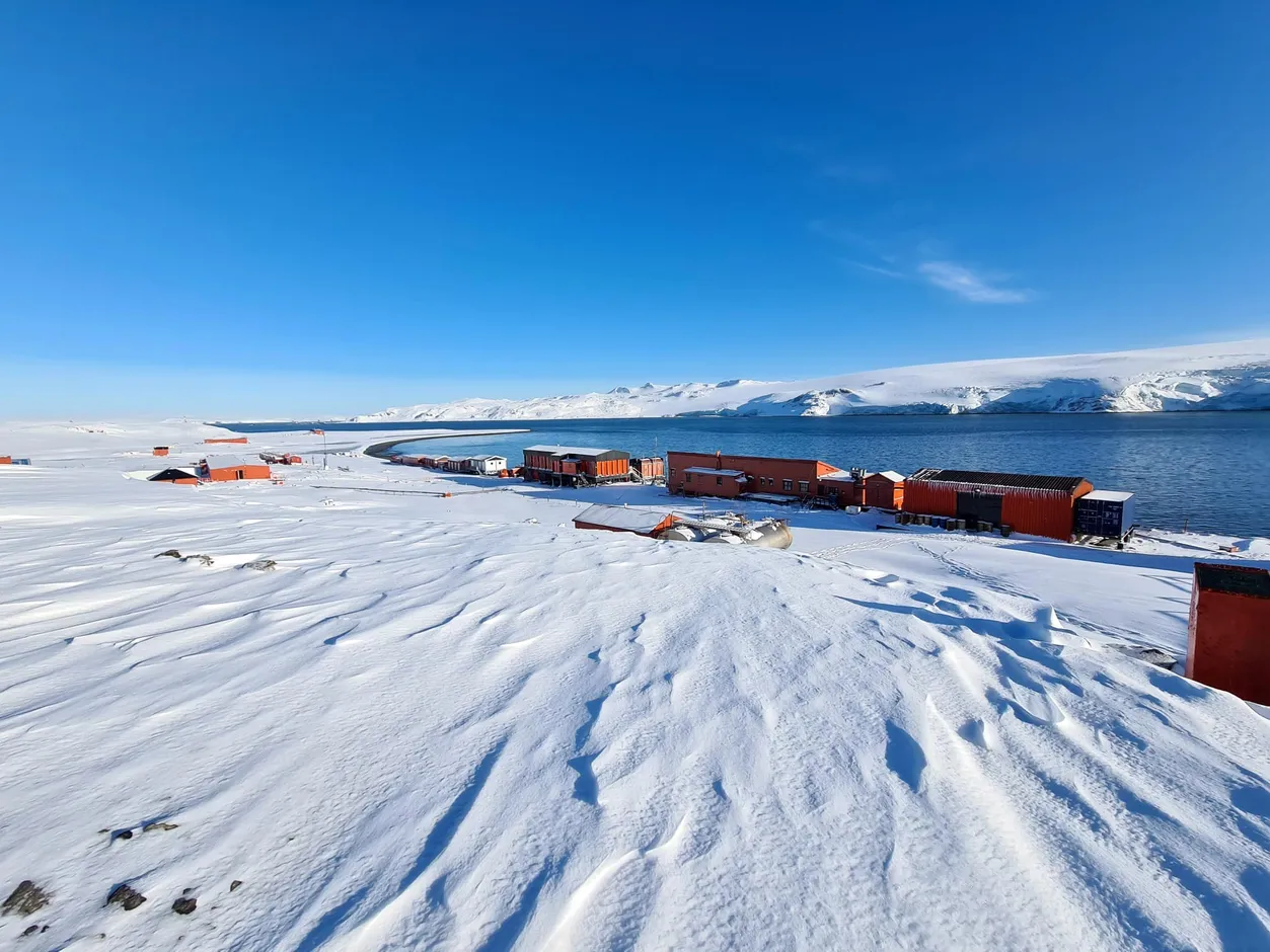 Base de Carlini sur l'île King George, Antarctique