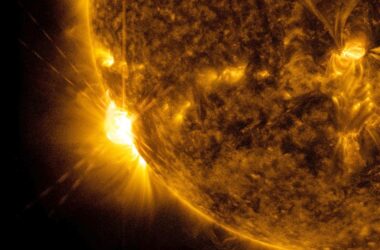 NASA SDO Solar Flare May 4 2022