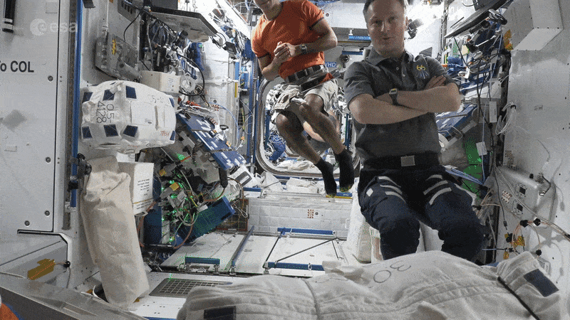 Voyez ce qui se passe sur la station spatiale pendant une manœuvre de "reboost orbital".