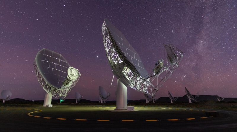 Des astronomes combinent la puissance de 64 télescopes pour observer la structure de l'Univers