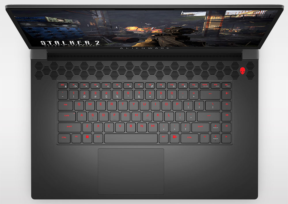 Vue du clavier de l'ordinateur portable Alienware m17 R5 Gaming.