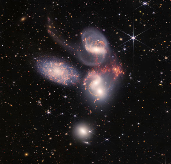 Cette image de Webb révèle des détails inédits du Quintette de Stephan. Crédit image : NASA / ESA / CSA / STScI.